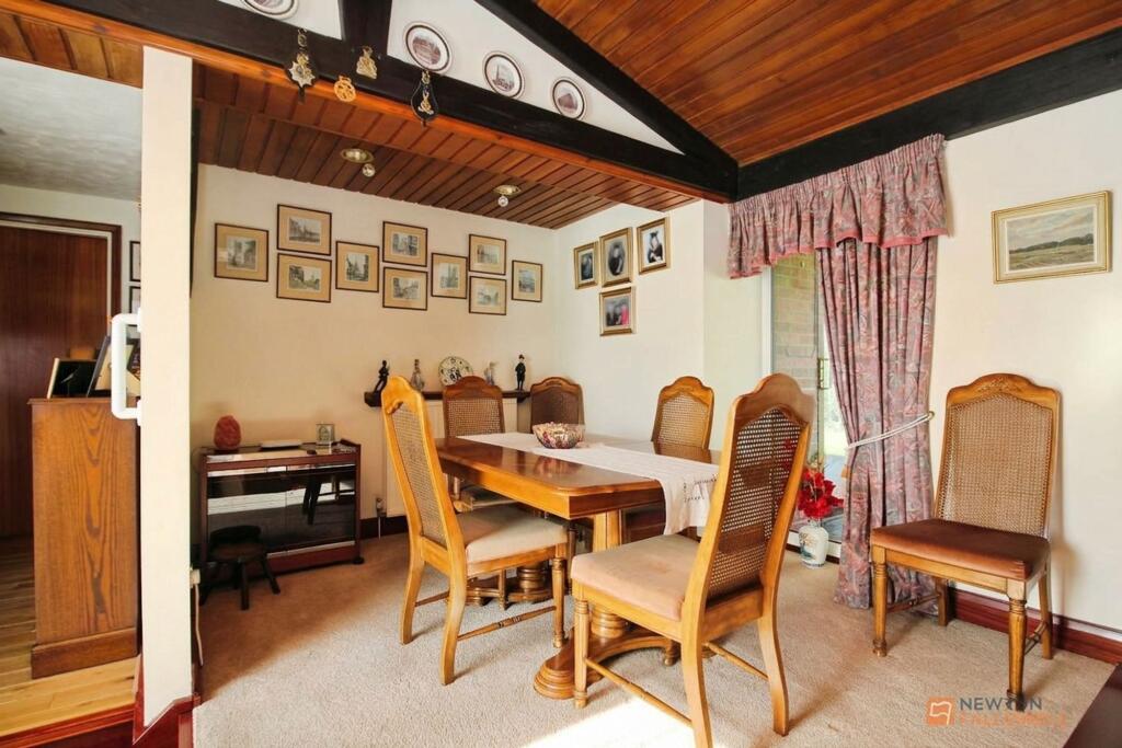 House in Charnwood, Queniborough - More