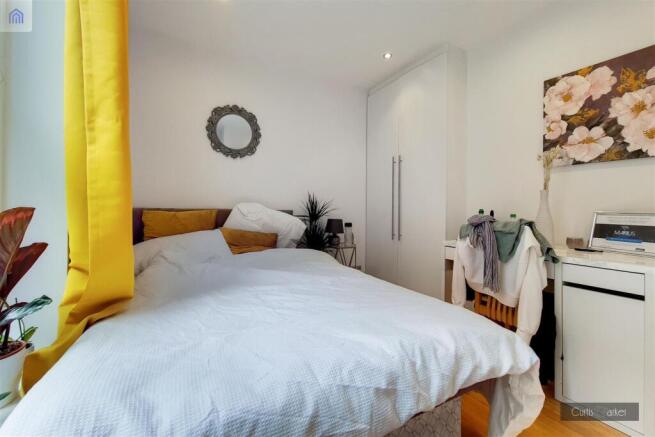 19_Main Bedroom-1.jpg