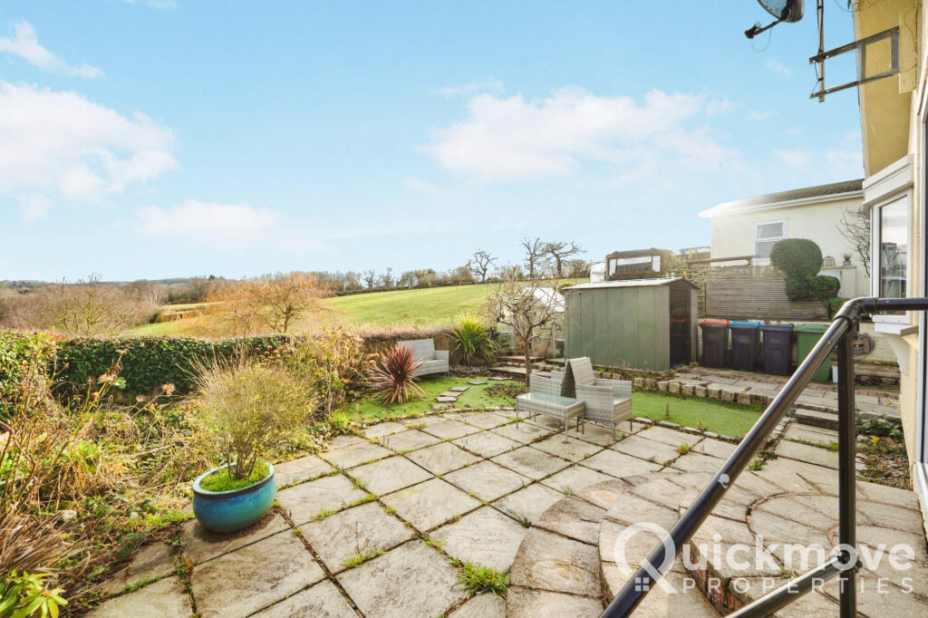 Frodsham, Cheshire, WA6 photo 3