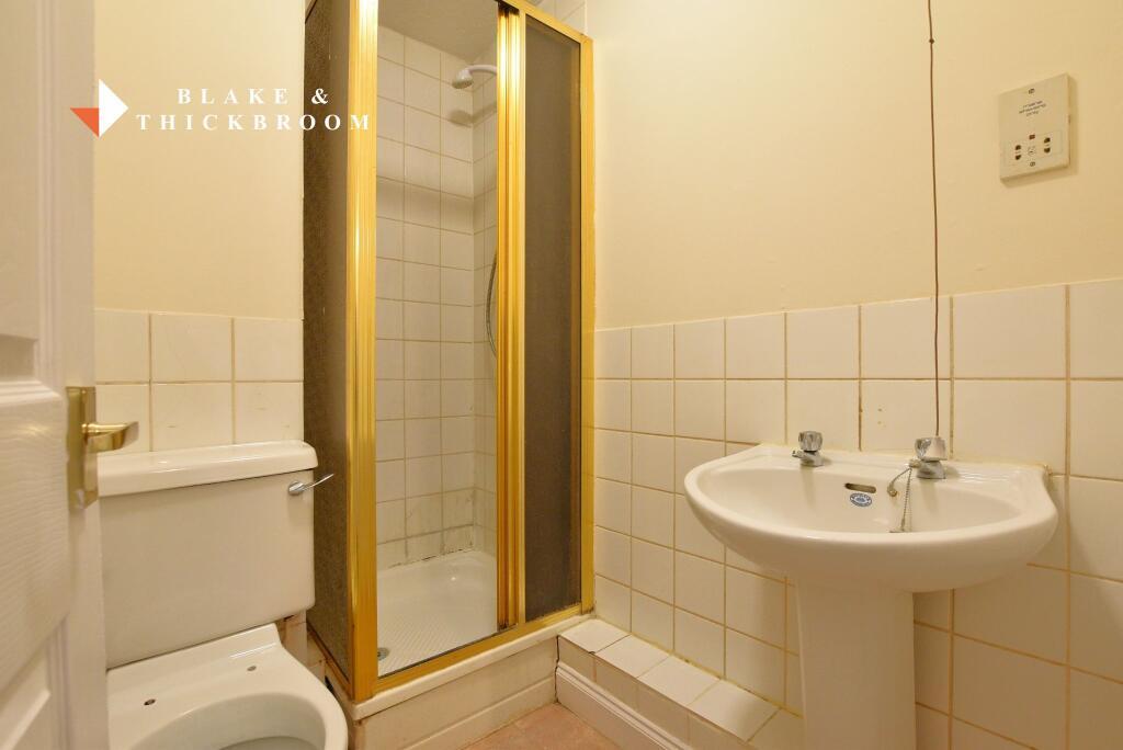 Empire Court, Warwick Road, Clacton-on-Sea, Essex, CO15 3DL photo 5
