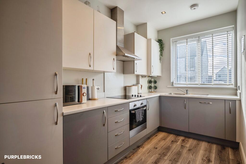 House in Hull - View 2