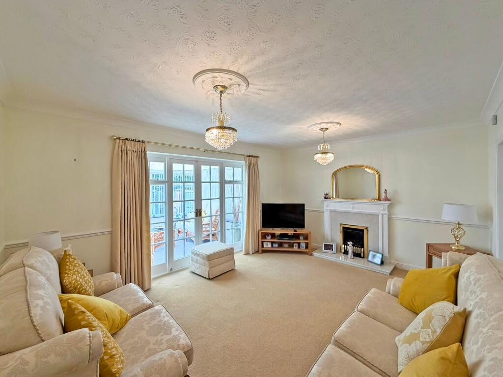 House in Dudley - View 4