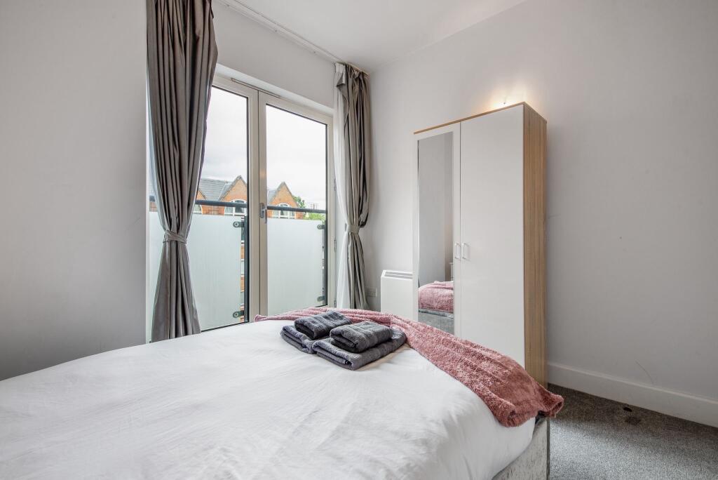 3 bedroom flat for rent