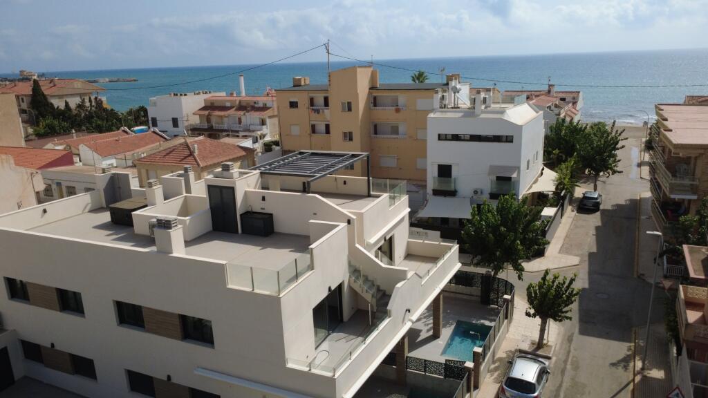 Main image of property: Valencia, Alicante, Torre de la Horadada