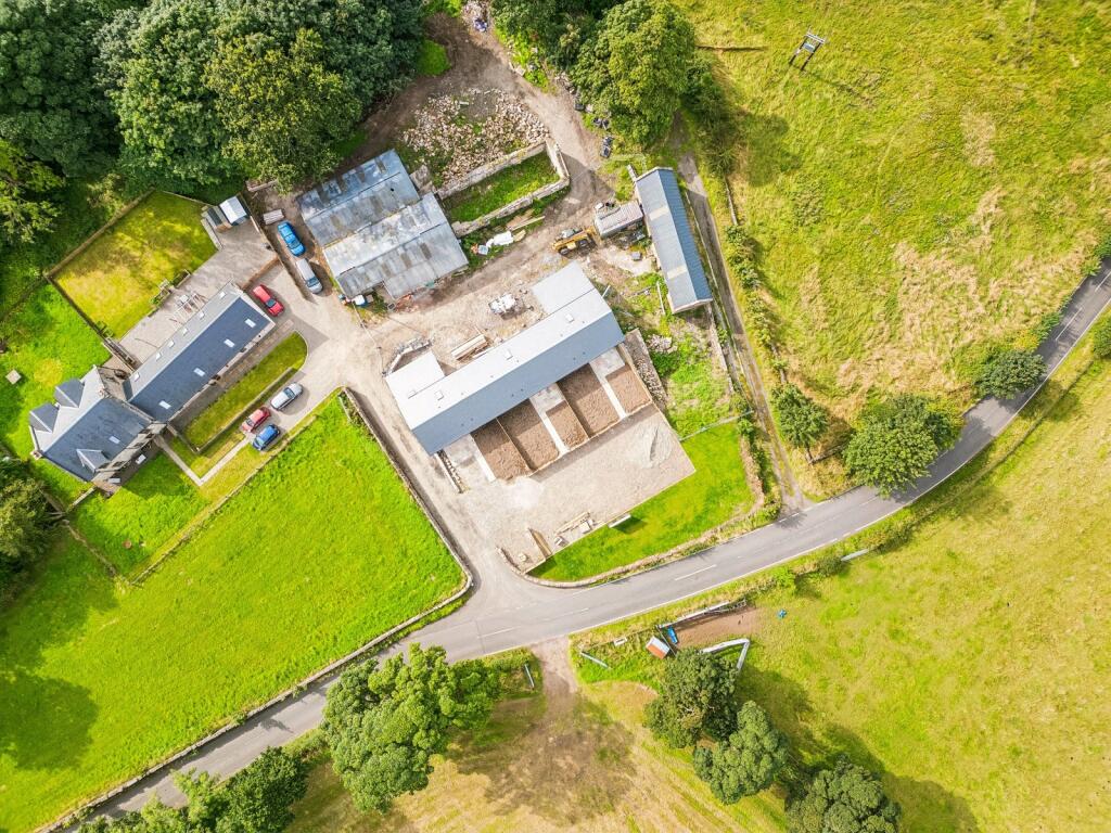 House in Glasgow, East Dunbartonshire - More