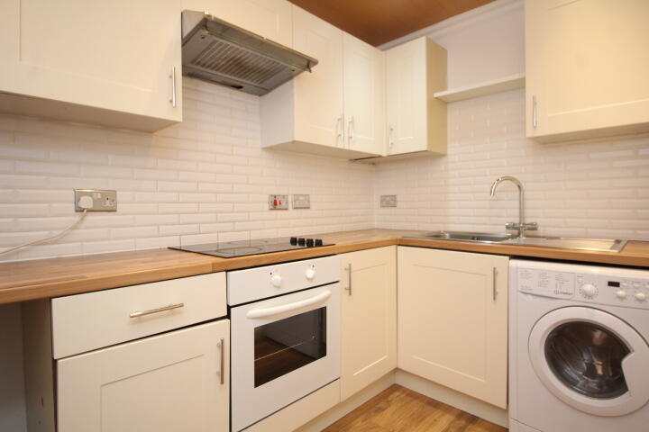 Apartment in Glasgow - View 3