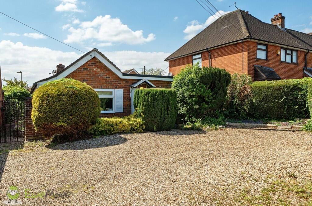 Main image of property: Mulfords Hill, Tadley, Hampshire, RG26