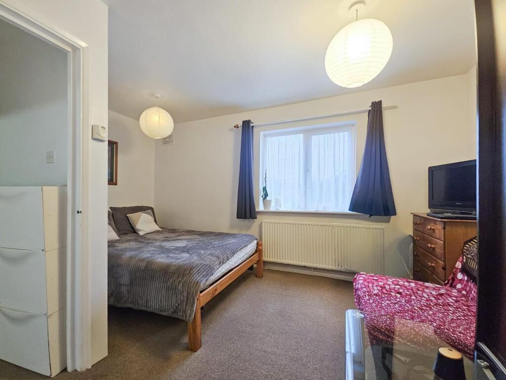 Main image of property: Badger Close, Harrow, HA1 4EN