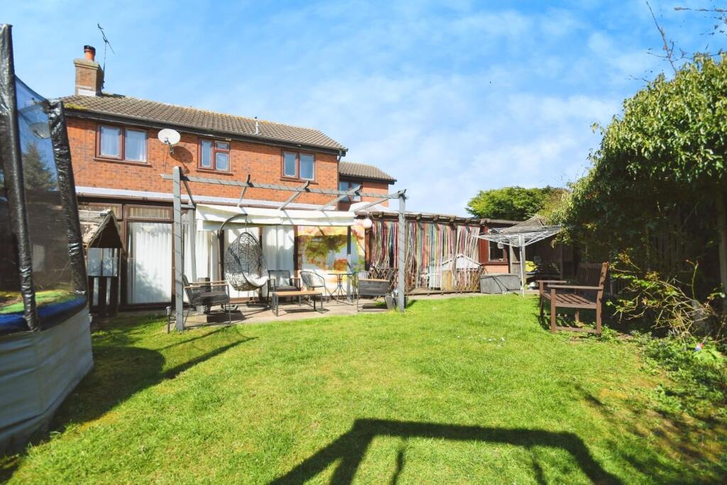 Ridgeway, Clowne, Chesterfield, S43 4BD photo 2