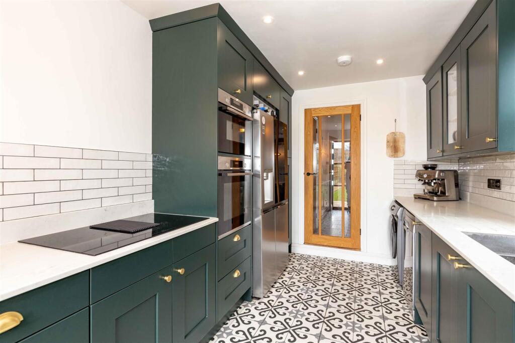 House in Worthing, West Sussex - View 3