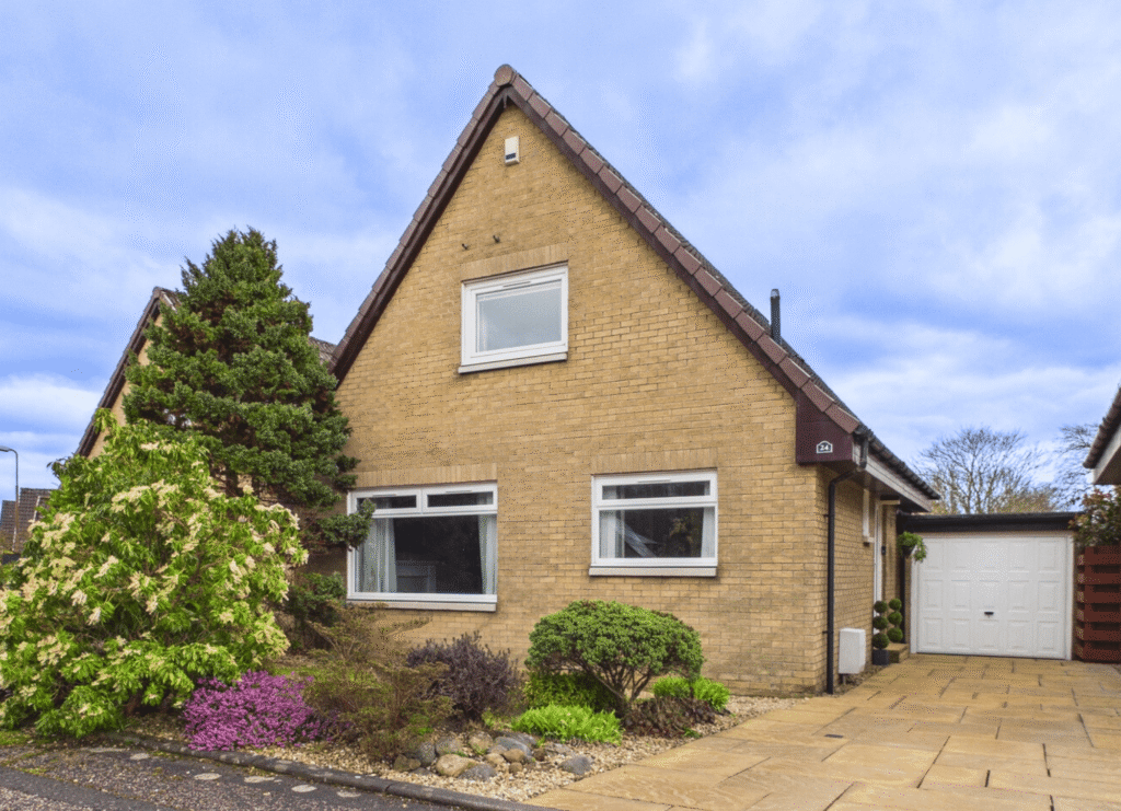 Main image of property: 24 Kirkfield West, Livingston Village, Livingston, EH54 7BD