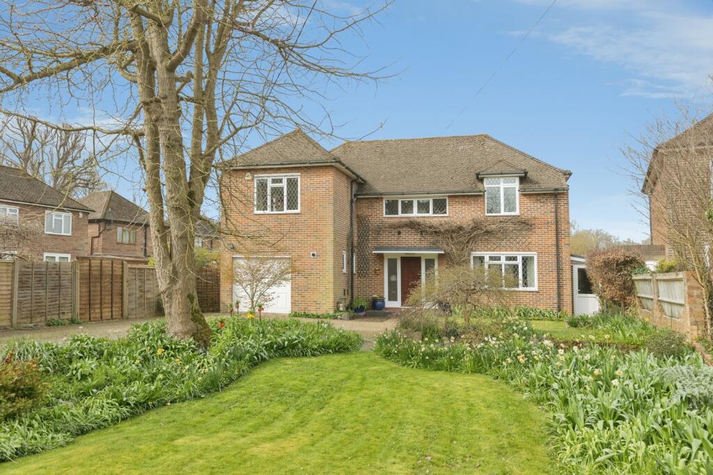 4-bed detached on Ash Road, Hartley, Longfield, Kent, DA3, £750,000