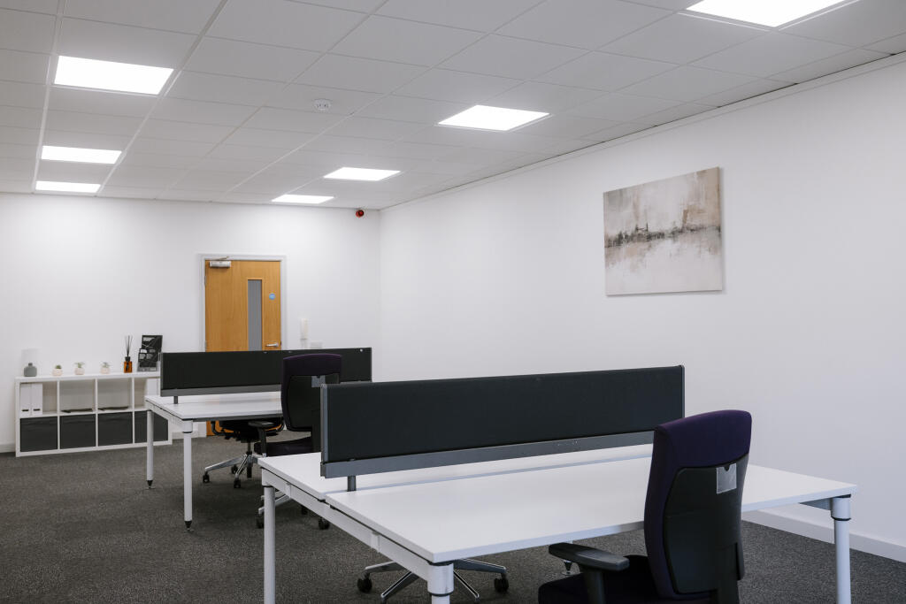 Blackburn Gateway office to let
