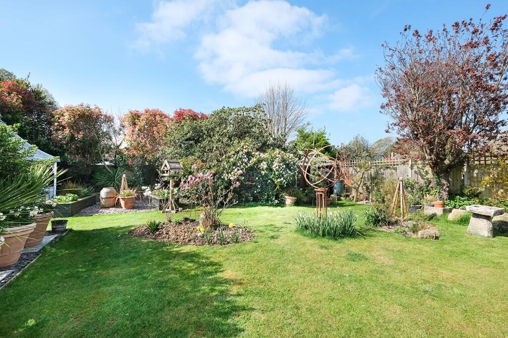 Kingsway, Craigweil Private Estate, Bognor Regis, West Sussex, PO21 - More
