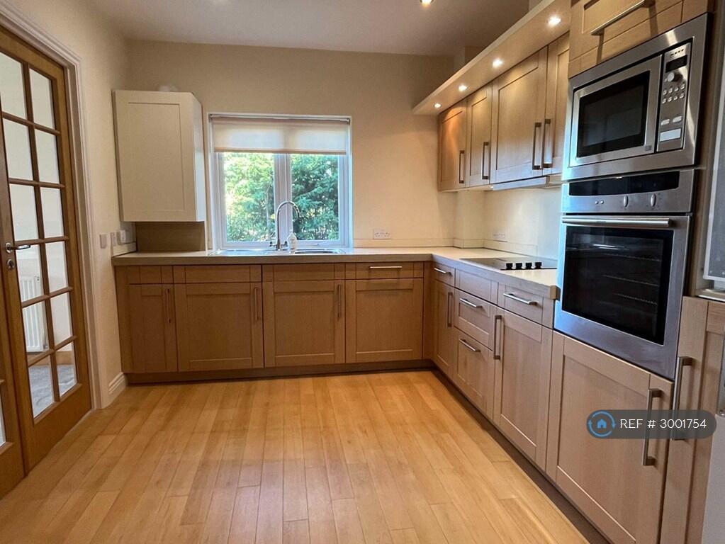 Apartment in Darlington - View 5