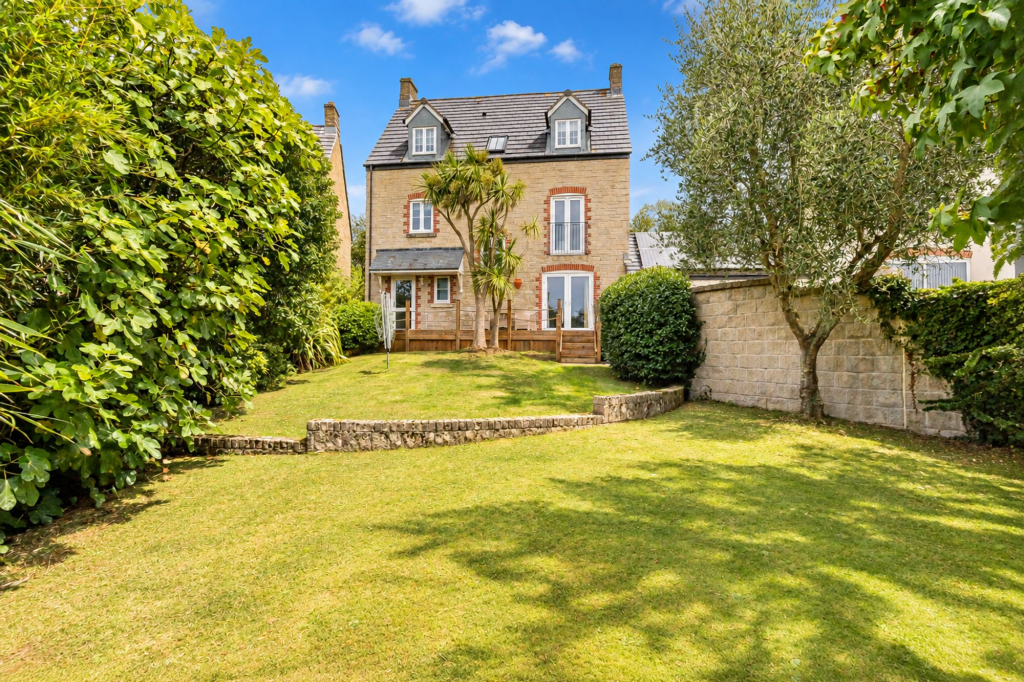 House in Truro - View 2