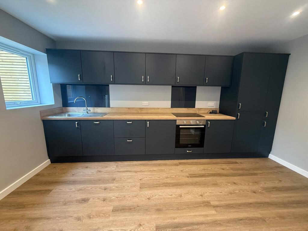 Apartment in Stockport - View 2
