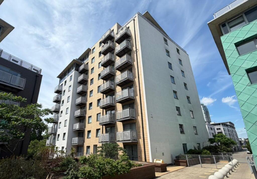 Main image of property: Flat 107 Colorado Building, Deals Gateway, Lewisham, London, SE13 7RD