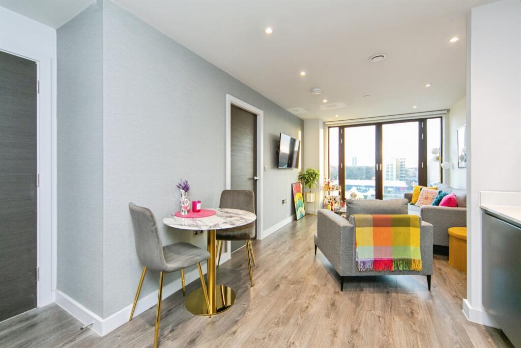 Apartment in Liverpool - View 4