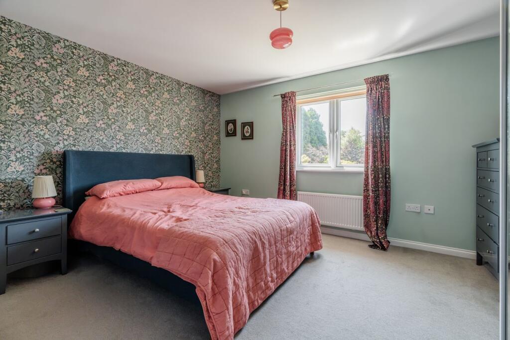 House in Edinburgh, Midlothian - View 5