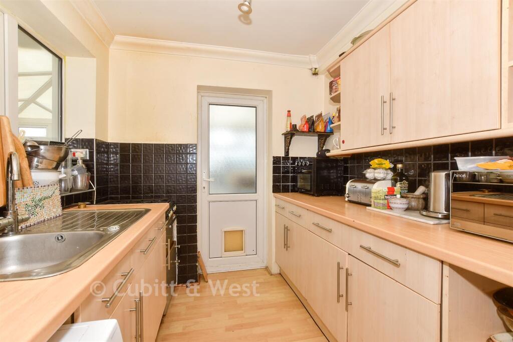 House in Worthing, West Sussex - View 5