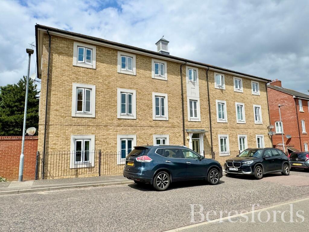 2-bed flat on Ypres Road, Colchester, CO2, £150,000