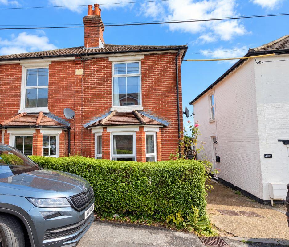 House in Eastleigh, Netley Hill, Hedge End