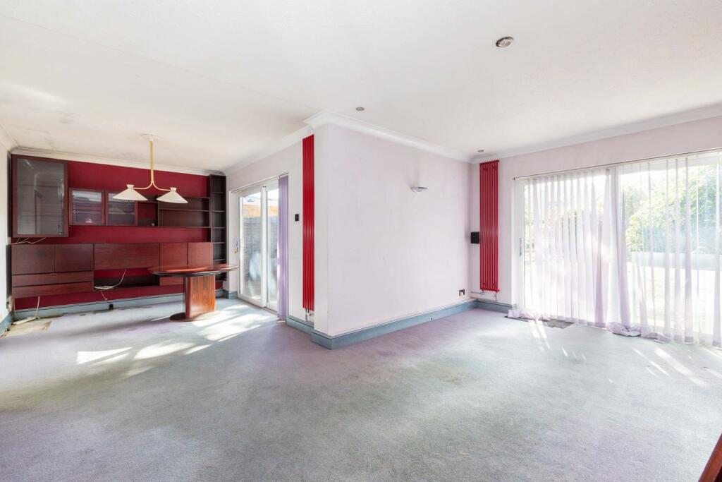House in Slough - View 4