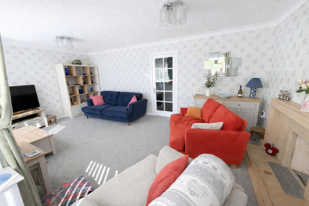 House in Bristol, Bradley Stoke - View 4