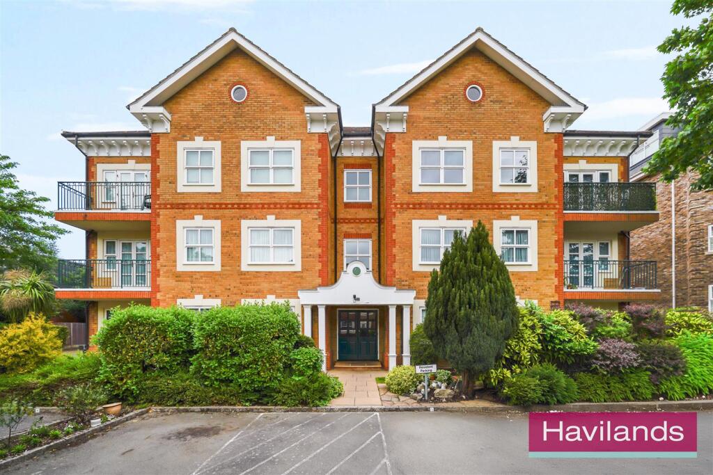 Main image of property: Chase Side, London