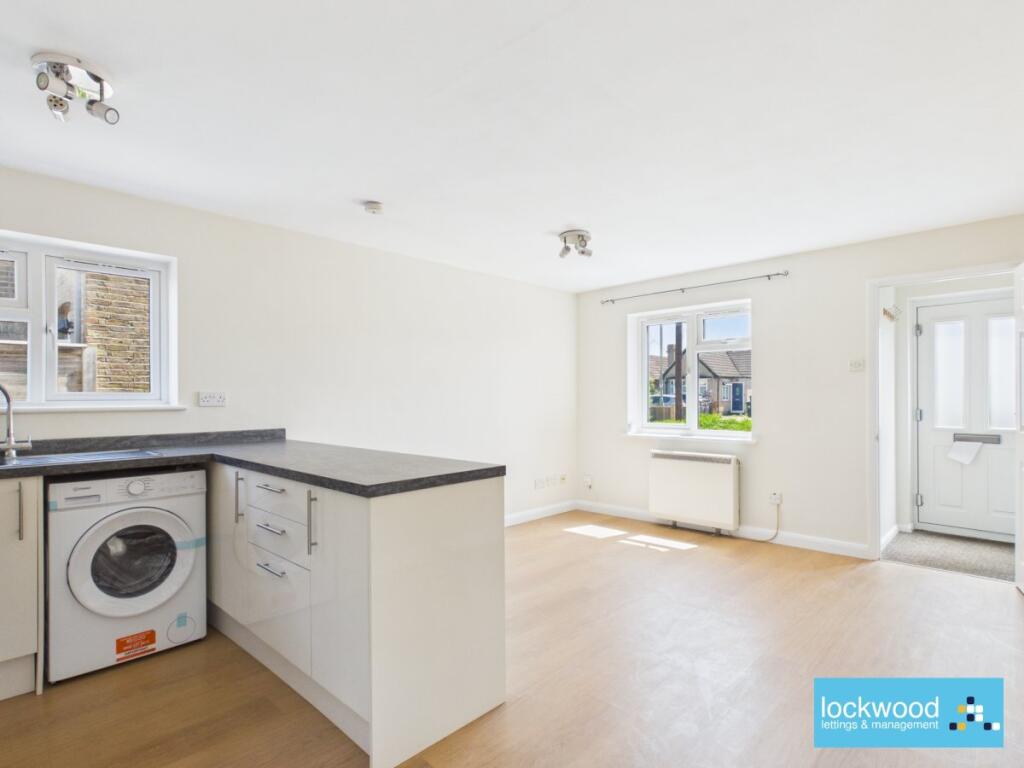 Apartment in Twickenham - View 4