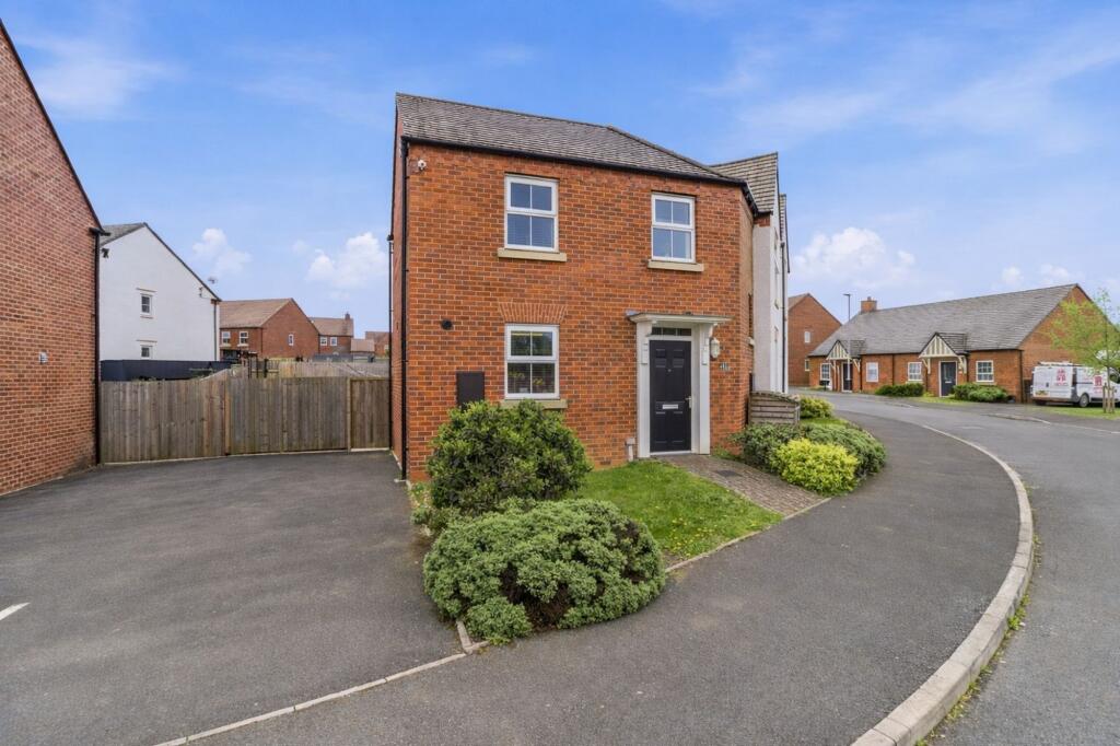 3-bed semi-detached on Sallowbed Way, Kempsey, WR5, £217,875