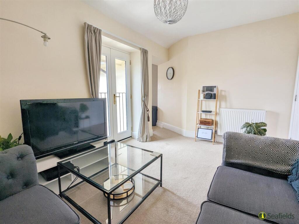 Apartment in Portsmouth - View 5