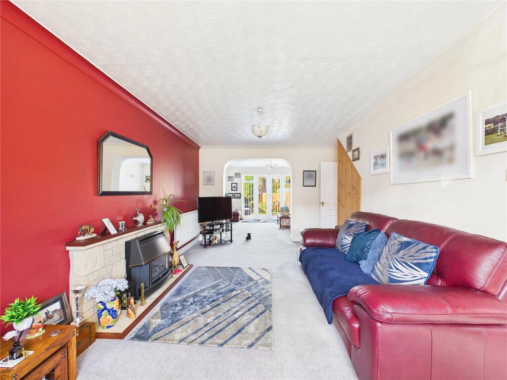 House in Worcester - View 3