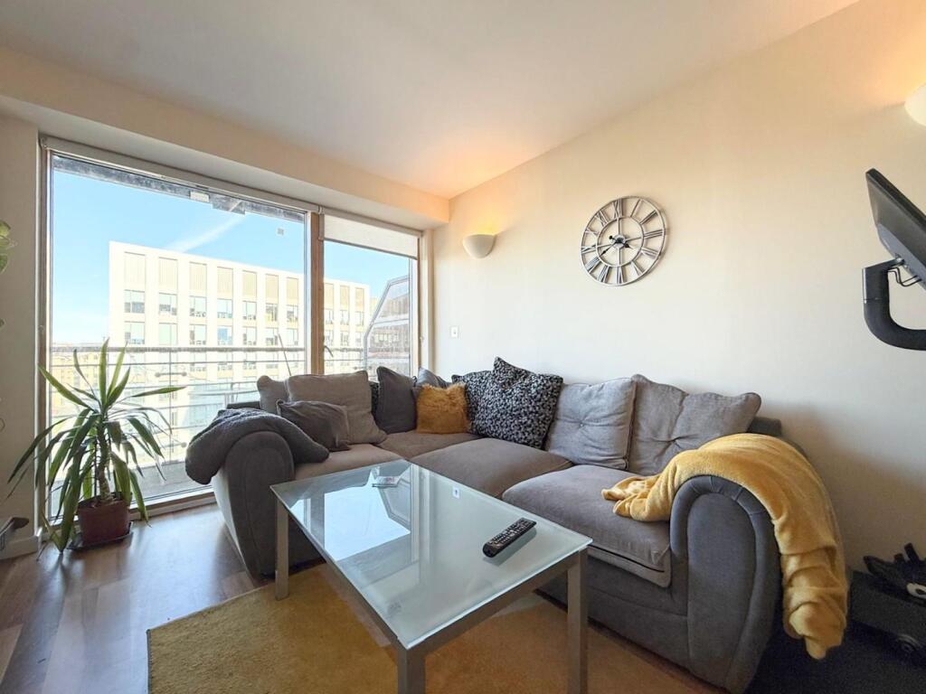 Main image of property: Whitehall Waterfront , 2 Riverside Way , Leeds