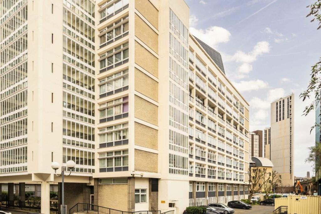 Main image of property: Newington Causeway, Elephant & Castle