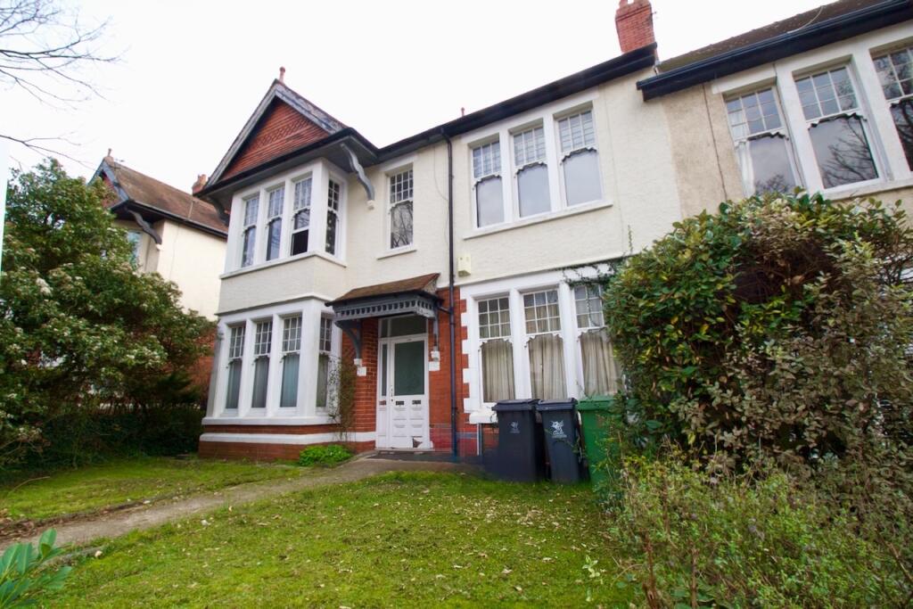 Main image of property: Flat 4 , 138 Pen-y-Lan Road, Cardiff