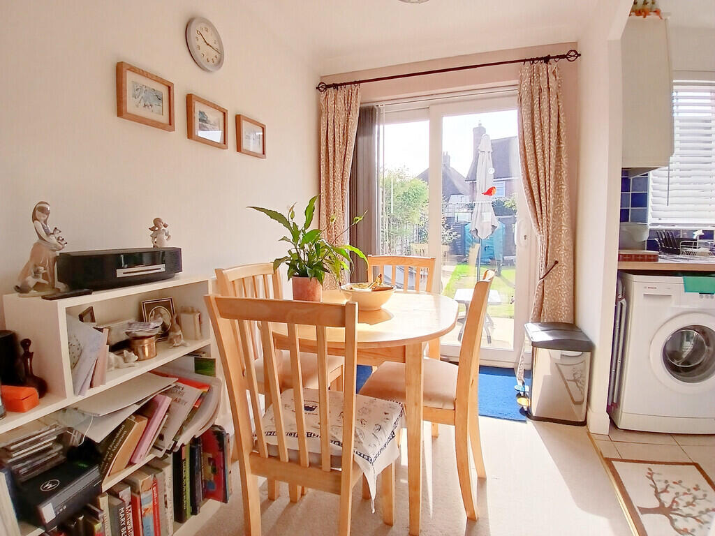 House in Redhill - View 4