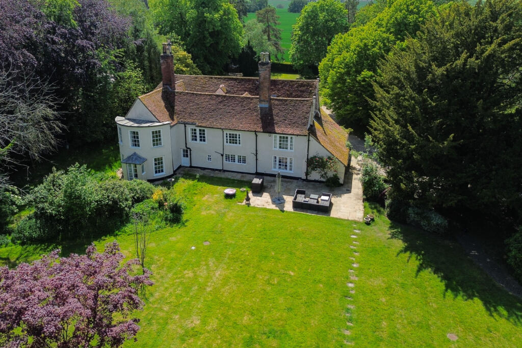 Main image of property: Parsonage Lane, Barnston, Dunmow, Essex, CM6