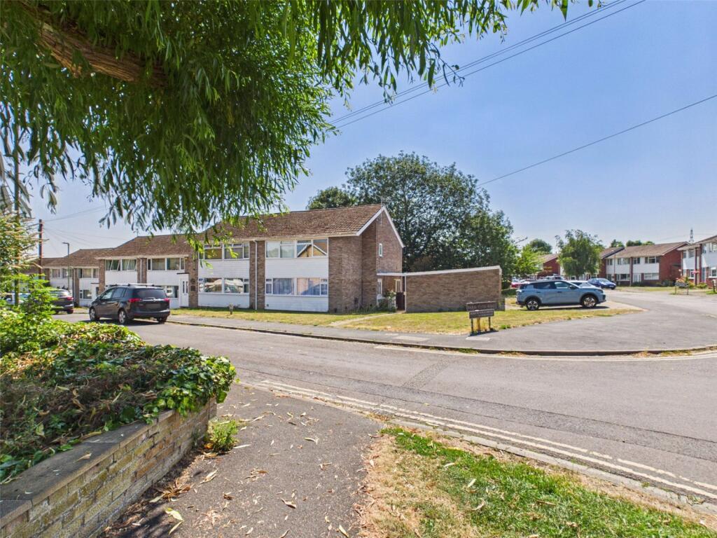 Main image of property: Farm Close Road, Wheatley, Oxford, OX33