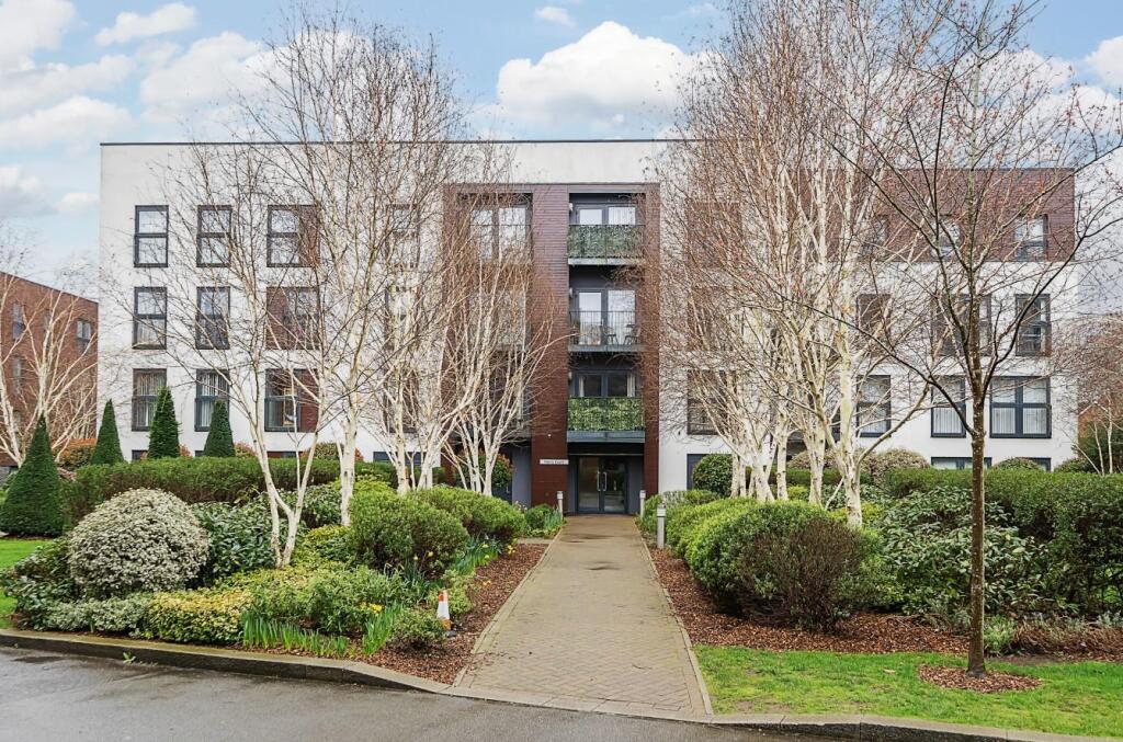 1-bed flat on Henry Court, Stanmore Place, HA7, £275,000