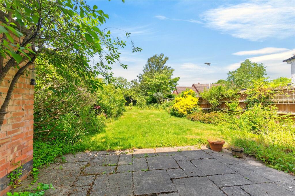 Shanklin Drive, South Knighton, Leicester, LE2 - View 2