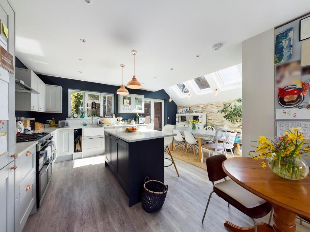 House in Brighton - View 5