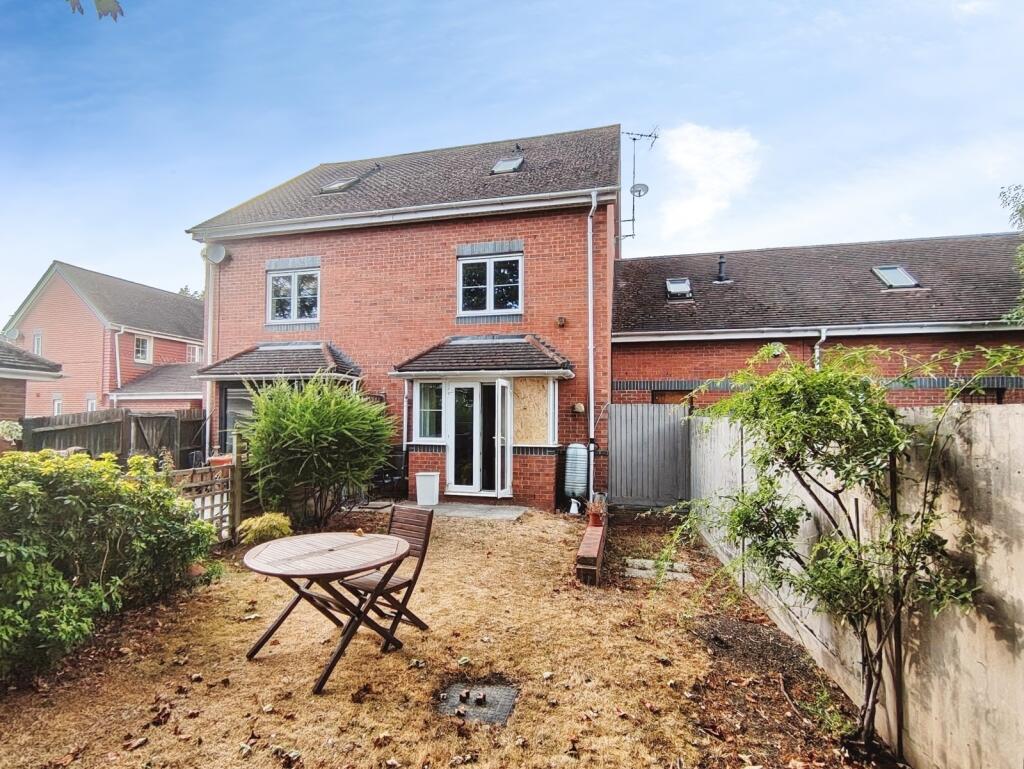 House in Reading - View 2