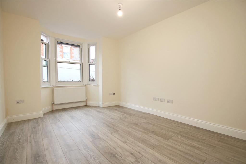 House in Reading - View 3