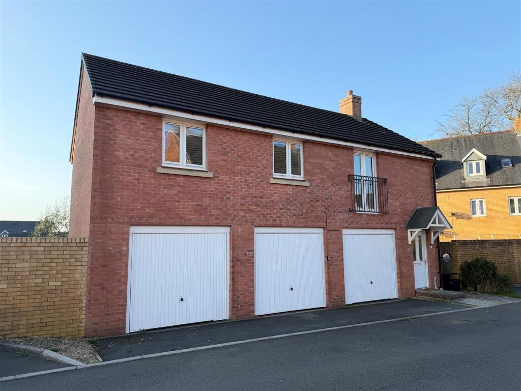 Main image of property: Trem Gwlad Yr Haf, Coity, Bridgend, CF35 6HG