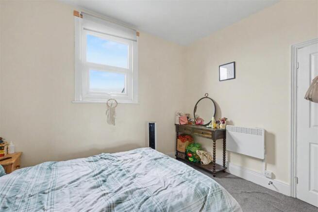 Bedroom 2_2.jpeg
