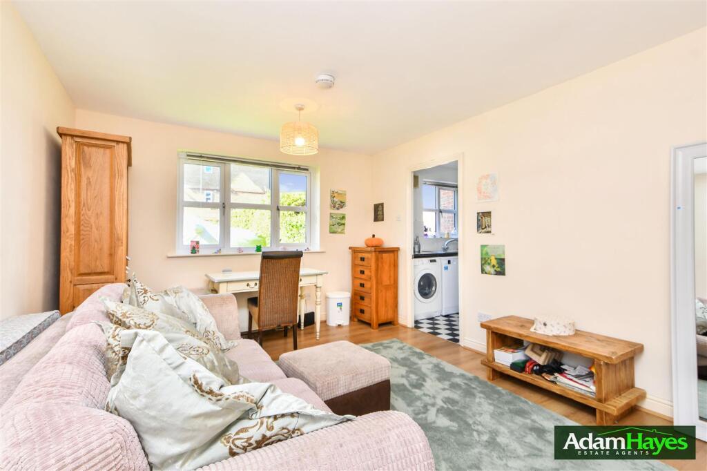 Apartment in London, Finchley - View 2
