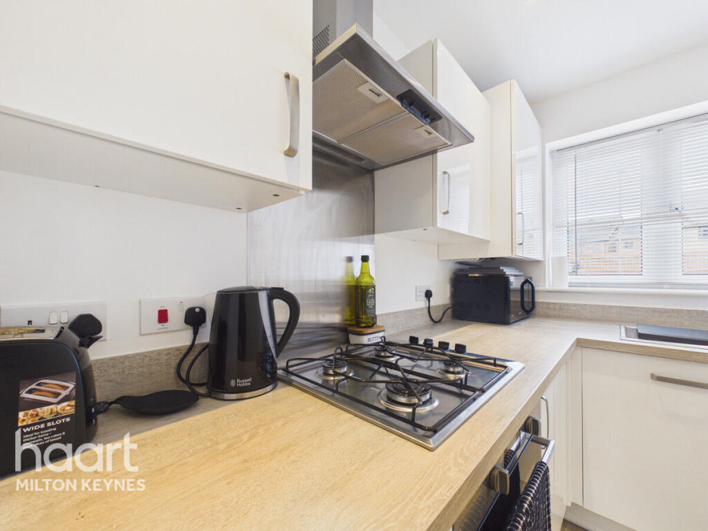 Bovec Grove, Milton Keynes photo 5
