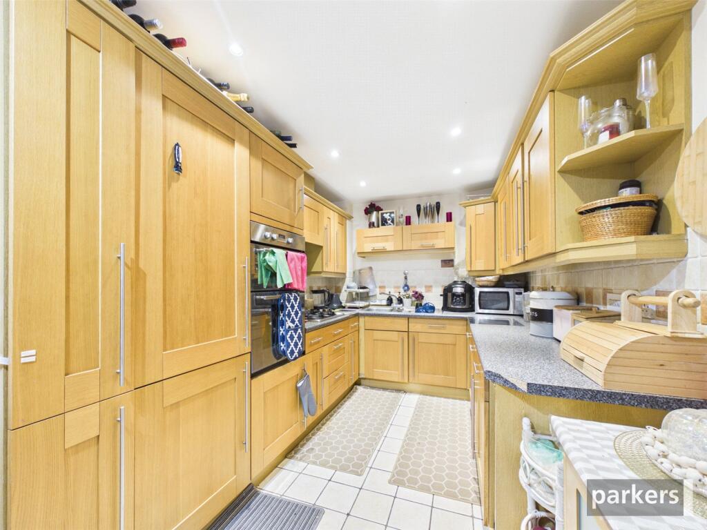 The Huntley, Carmelite Drive, Reading, RG30 photo 4